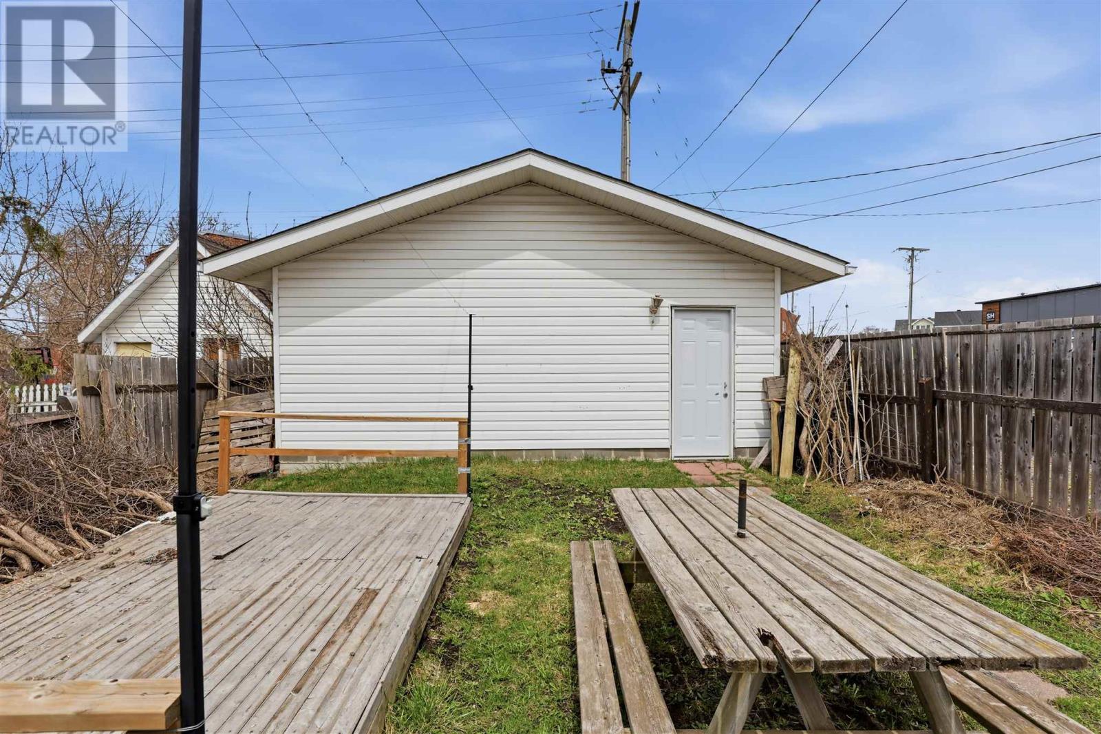 32 Cathcart St, Sault Ste. Marie, Ontario  P6A 1E1 - Photo 27 - SM261111