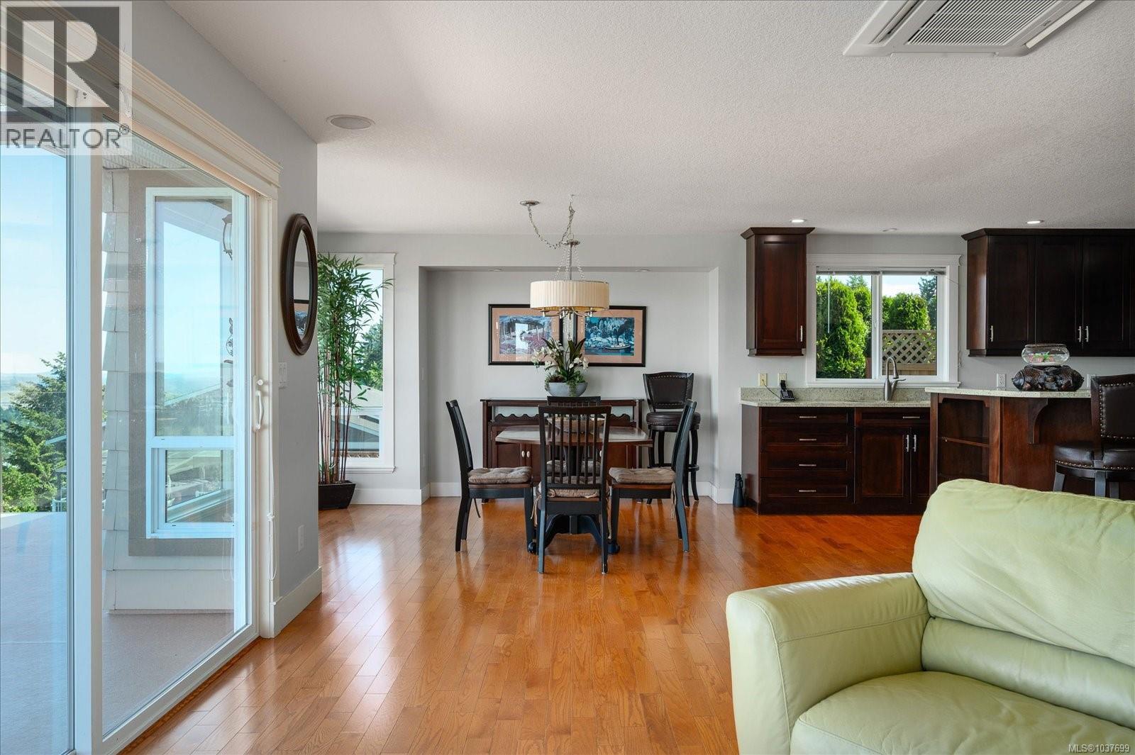 218 Concordia Pl, Nanaimo, British Columbia  V9R 6A9 - Photo 11 - 1037699