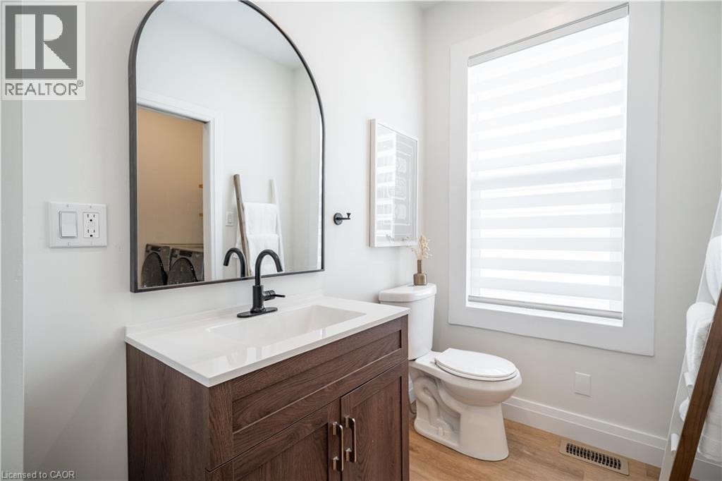 51 East 23rd Street, Hamilton, Ontario  L8V 2W5 - Photo 11 - 40831084