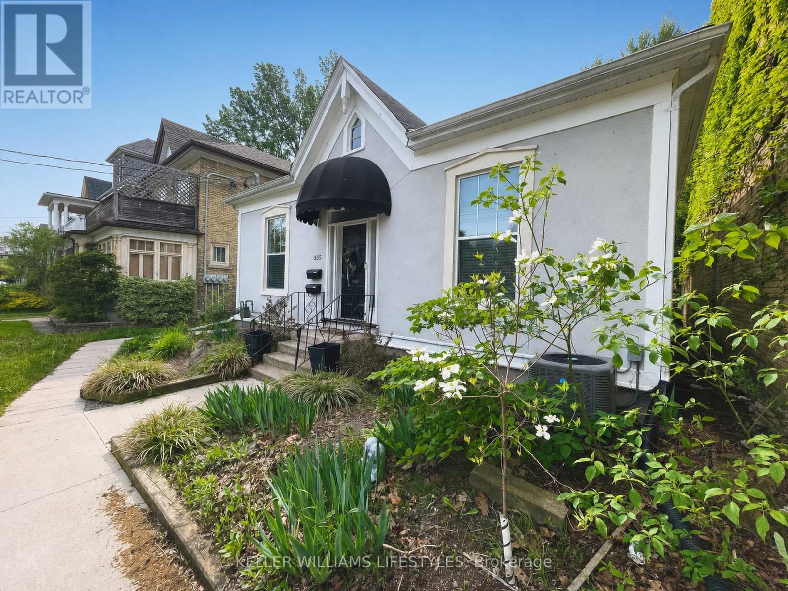 355 Central Avenue, London East, Ontario N6B 2E3 - Photo 2 - X13163150