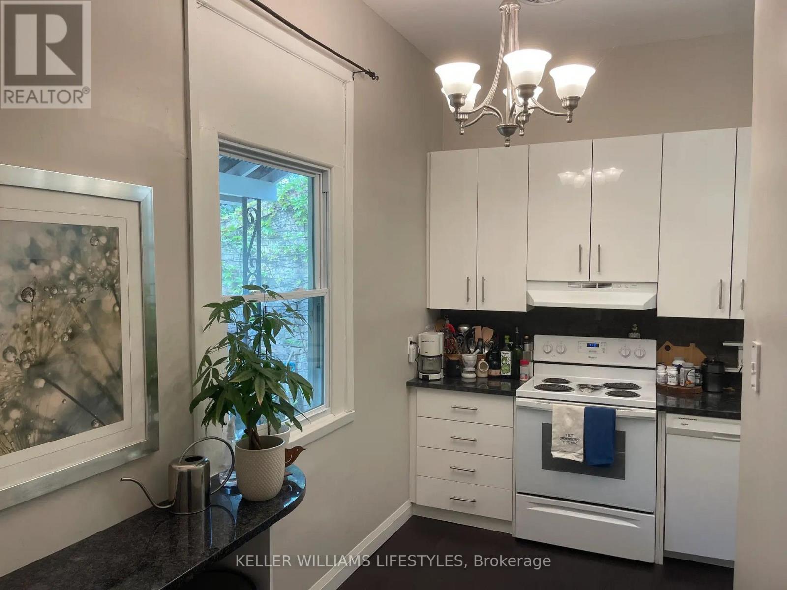 355 Central Avenue, London East, Ontario N6B 2E3 - Photo 9 - X13163150