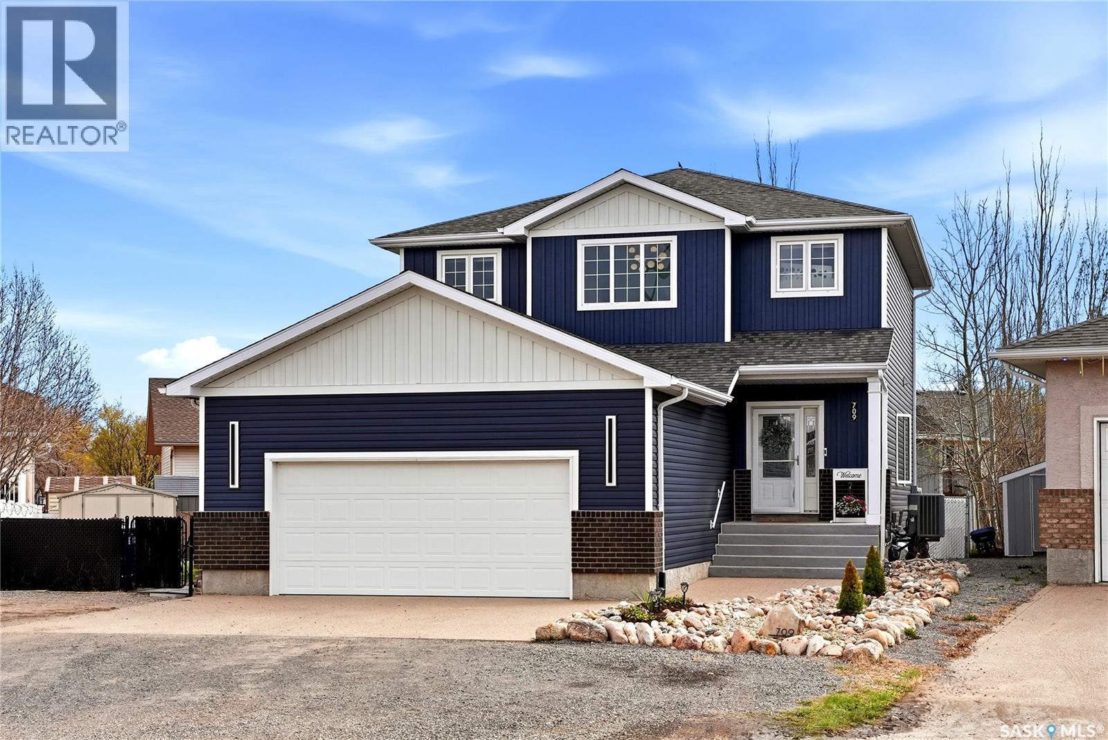709 Aspen CRESCENT, pilot butte, Saskatchewan