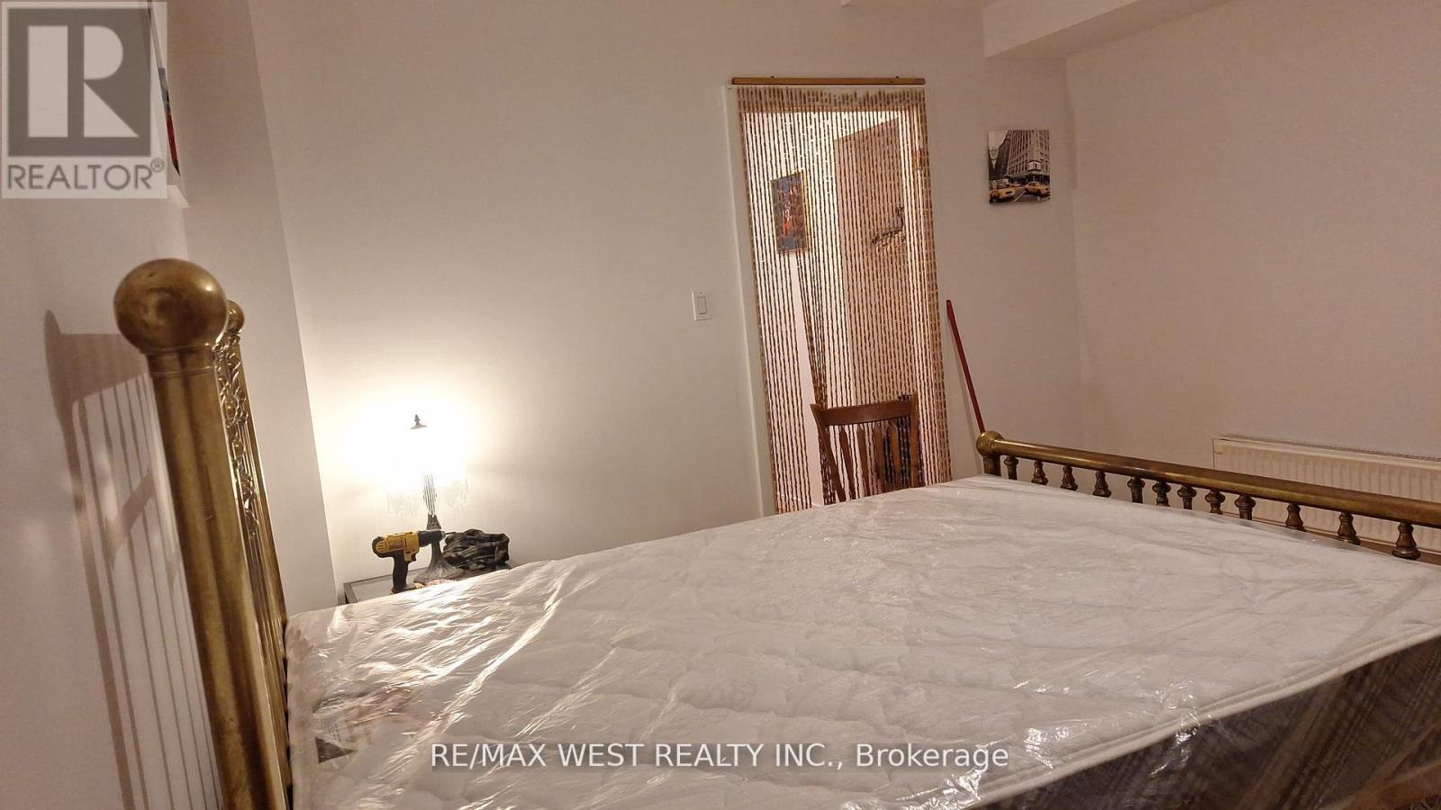 Bsmt - 45 Beaty Avenue, Toronto, Ontario  M6K 3B3 - Photo 7 - W13162678