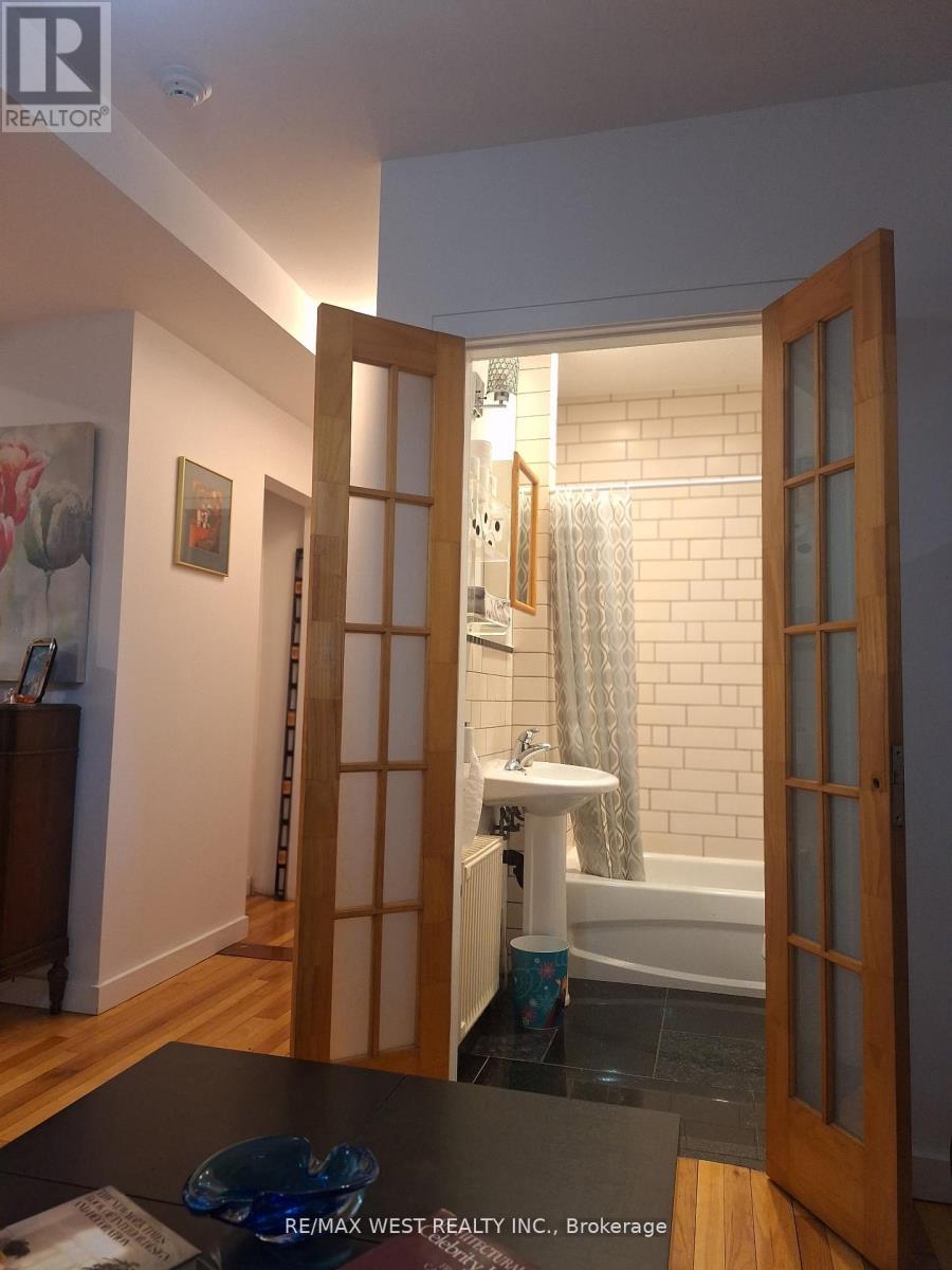 Bsmt - 45 Beaty Avenue, Toronto, Ontario  M6K 3B3 - Photo 8 - W13162678