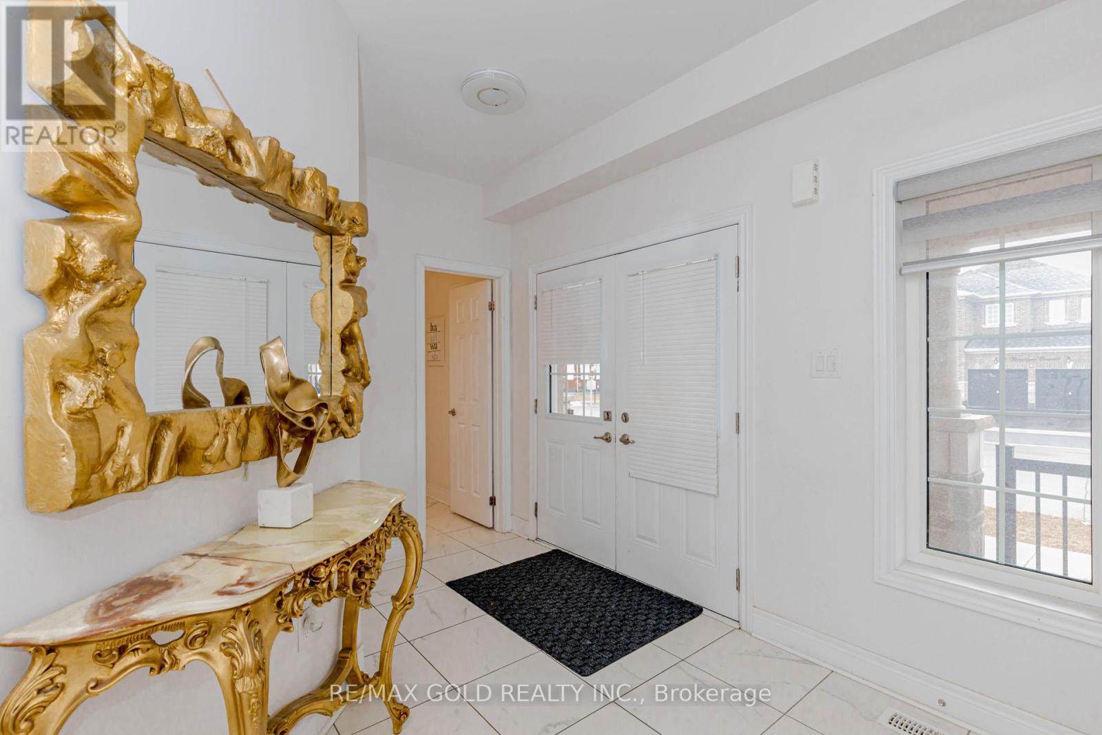 15351 Danby Road, Halton Hills, Ontario  L7G 0H6 - Photo 5 - W13162698