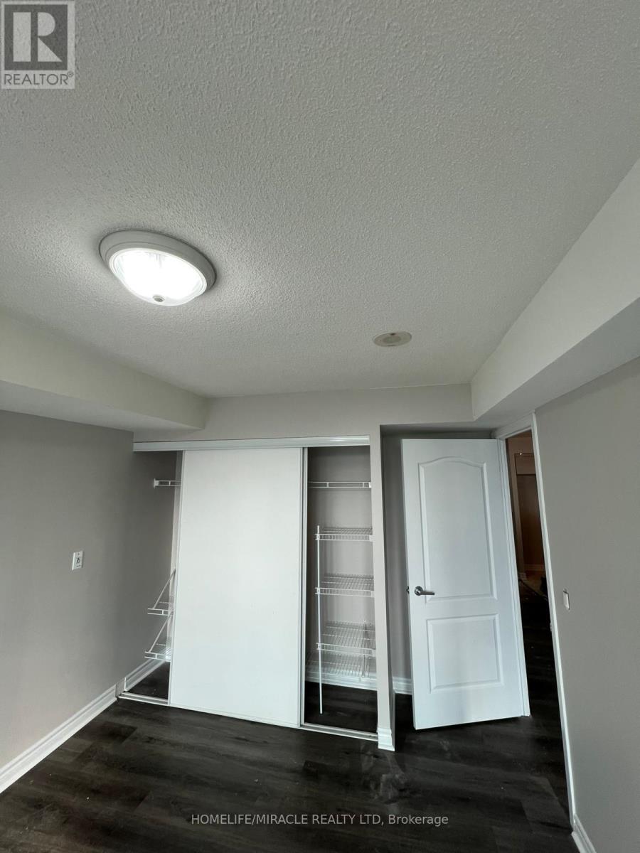 1508 - 33 Elm Drive W, Mississauga, Ontario  L5B 4M2 - Photo 4 - W13162716