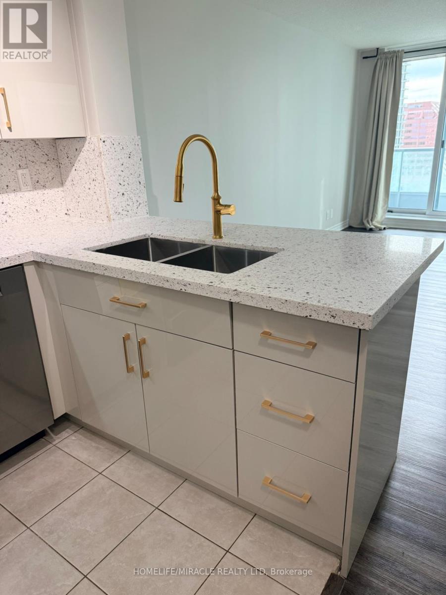 1508 - 33 Elm Drive W, Mississauga, Ontario  L5B 4M2 - Photo 9 - W13162716