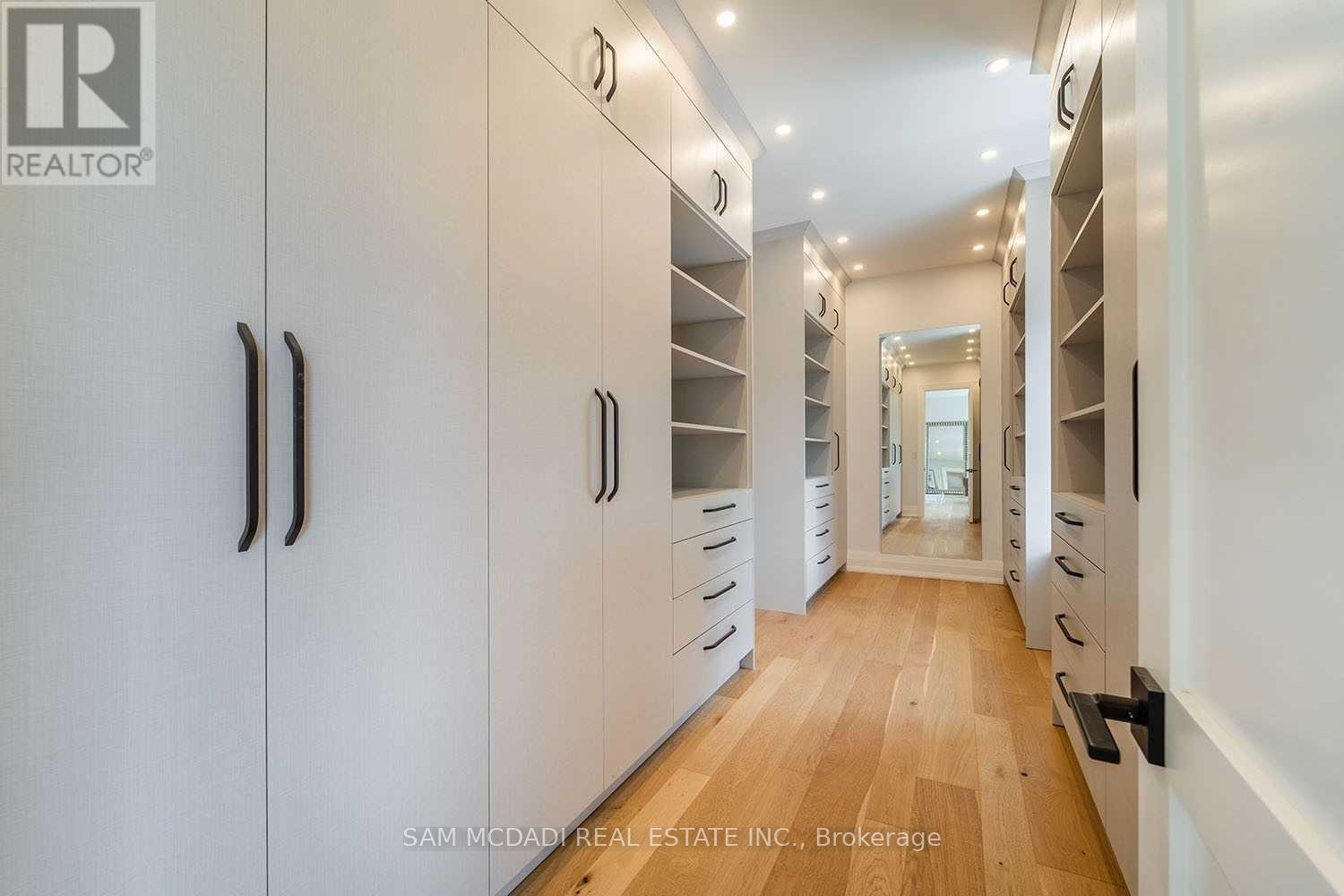 584 Fourth Line, Oakville, Ontario  L6L 5A7 - Photo 20 - W13162726