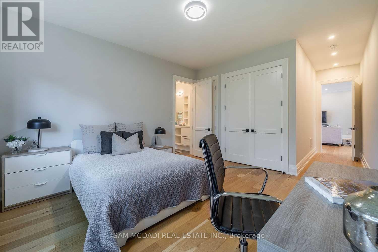 584 Fourth Line, Oakville, Ontario  L6L 5A7 - Photo 25 - W13162726