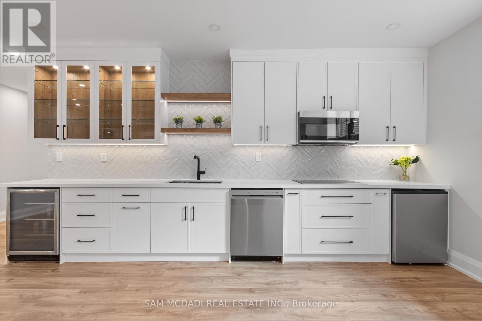 584 Fourth Line, Oakville, Ontario  L6L 5A7 - Photo 41 - W13162726