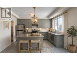 38A UPPER MONCLOVA ROAD, Toronto, Ontario