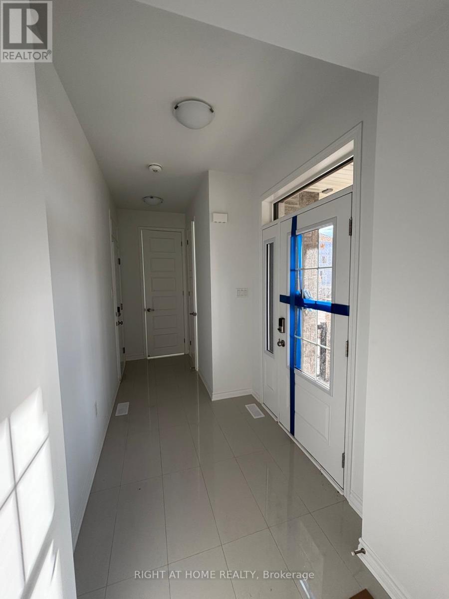 Upper - 1526 Zilio Terrace, Milton, Ontario  L9E 2H8 - Photo 3 - W13162830