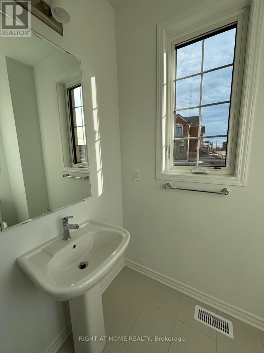 Upper - 1526 Zilio Terrace, Milton, Ontario  L9E 2H8 - Photo 4 - W13162830