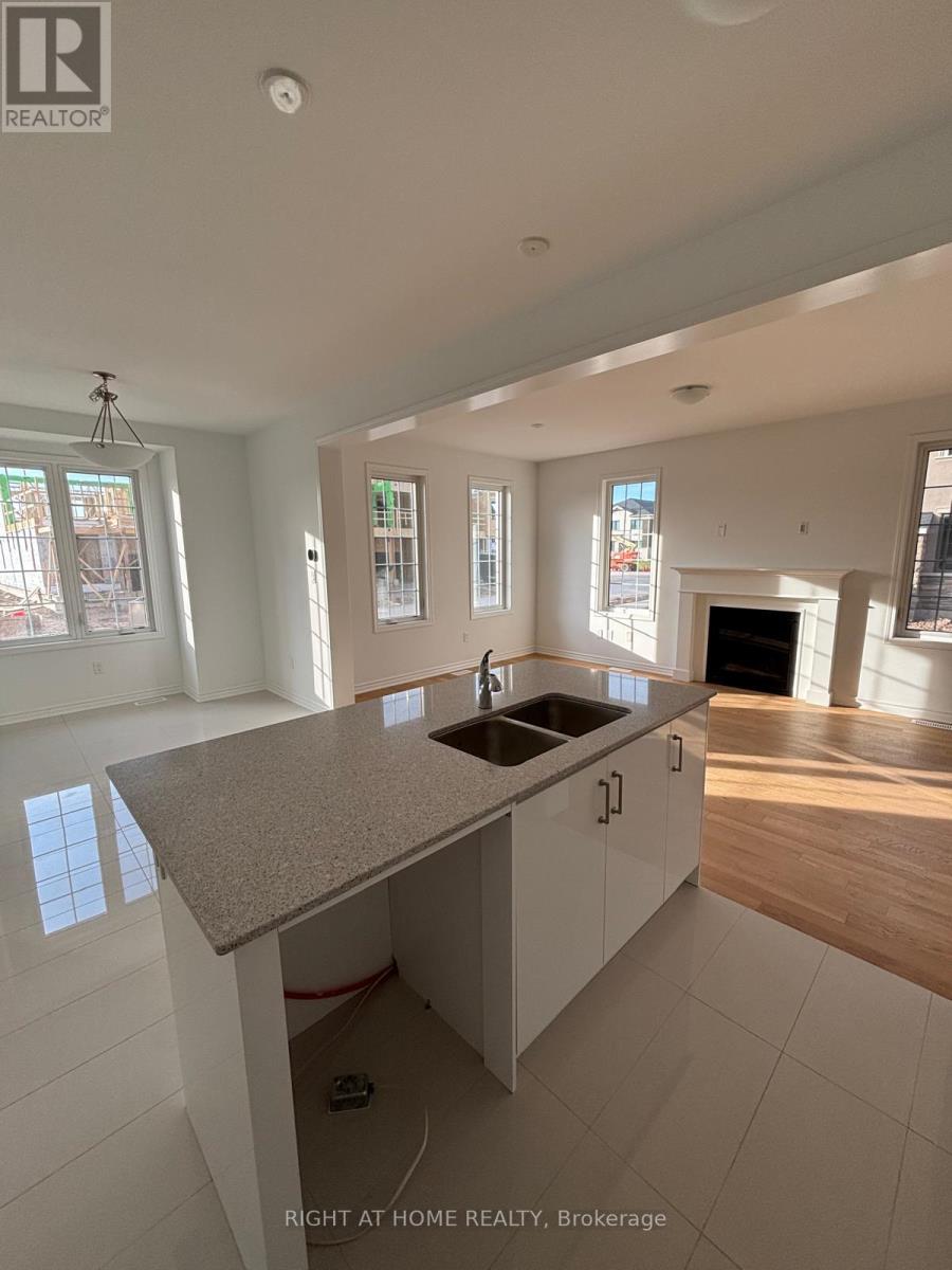 Upper - 1526 Zilio Terrace, Milton, Ontario  L9E 2H8 - Photo 7 - W13162830
