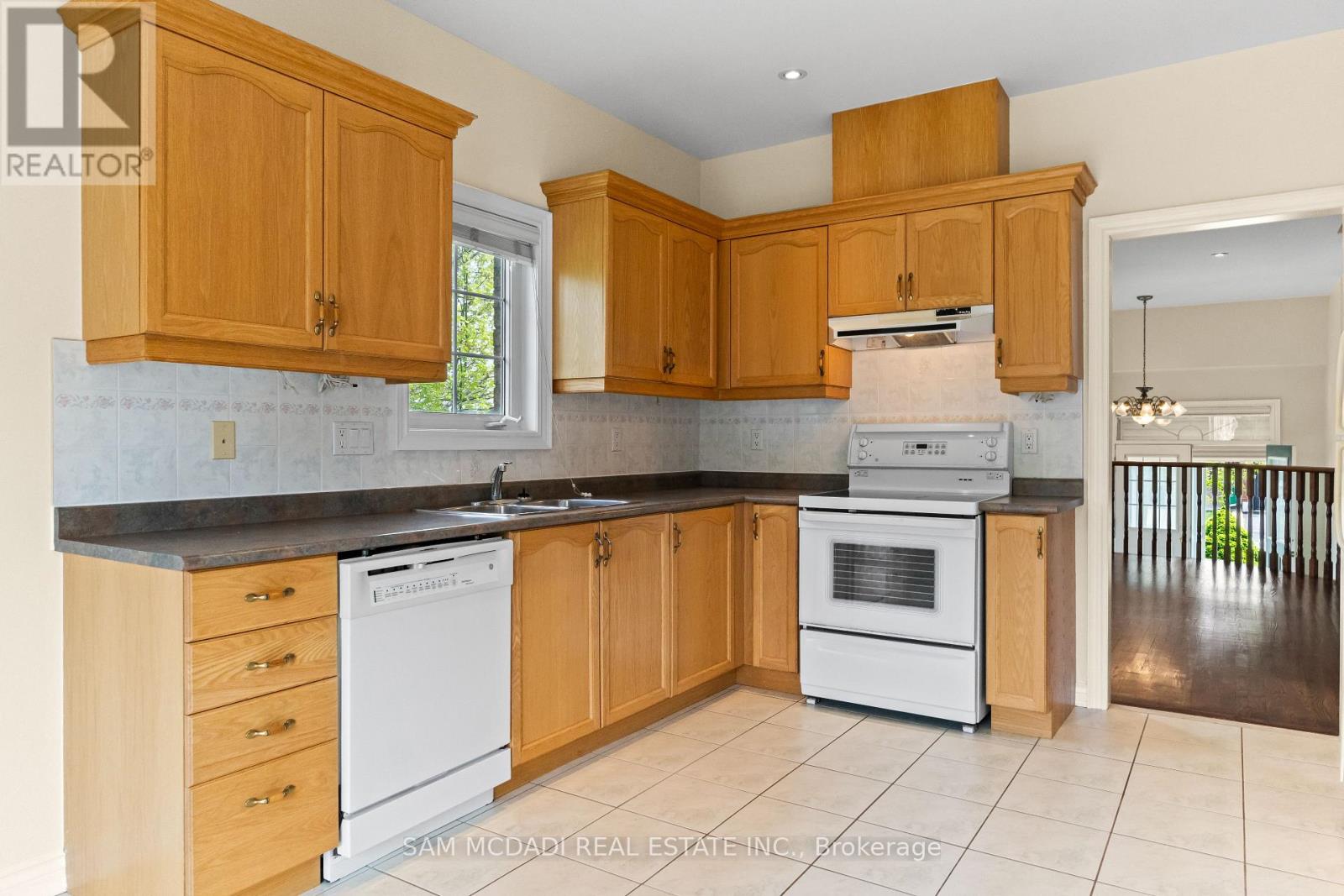 38 Maple Beach Crescent, Brampton, Ontario  L7A 2T8 - Photo 13 - W13162862
