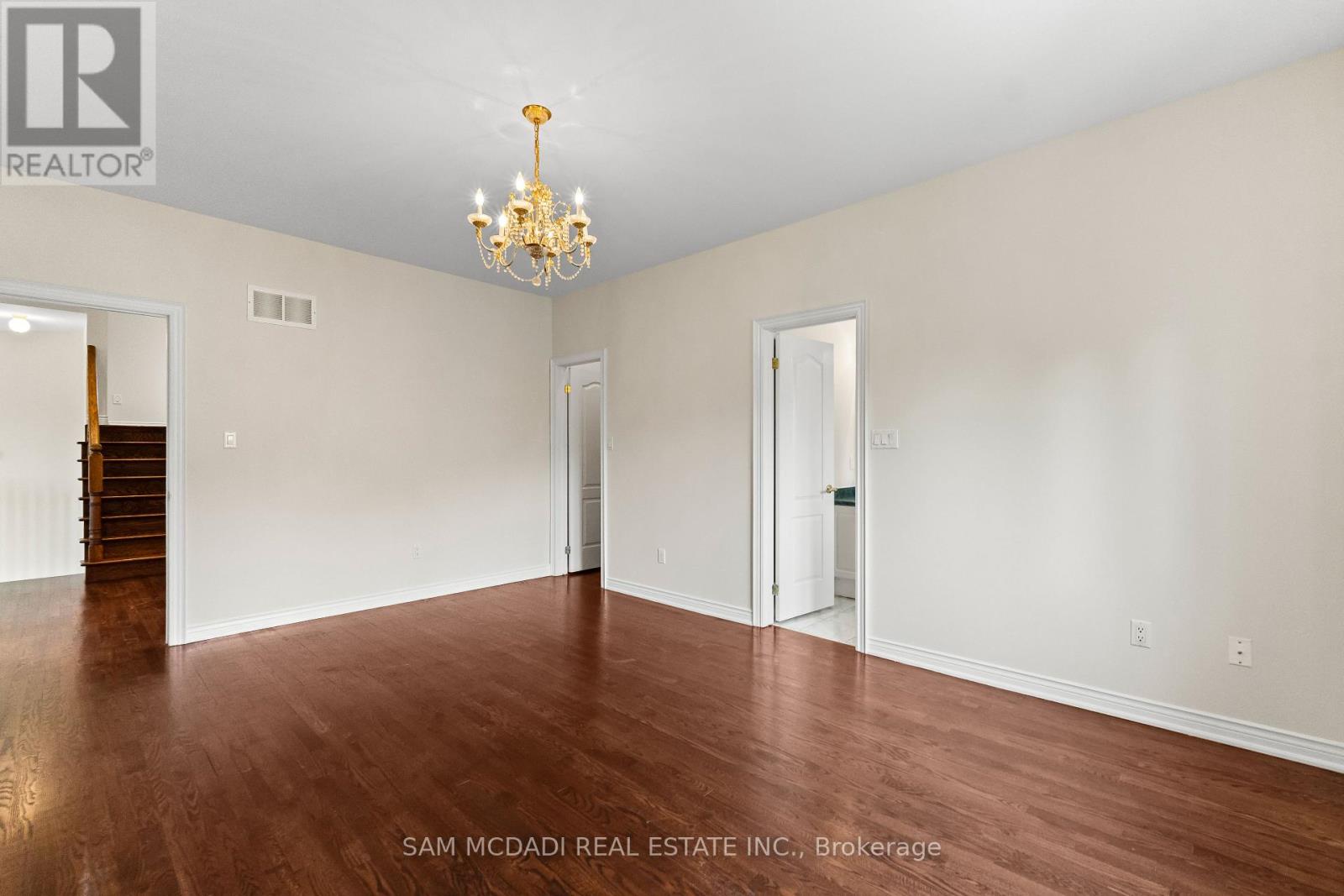 38 Maple Beach Crescent, Brampton, Ontario  L7A 2T8 - Photo 17 - W13162862