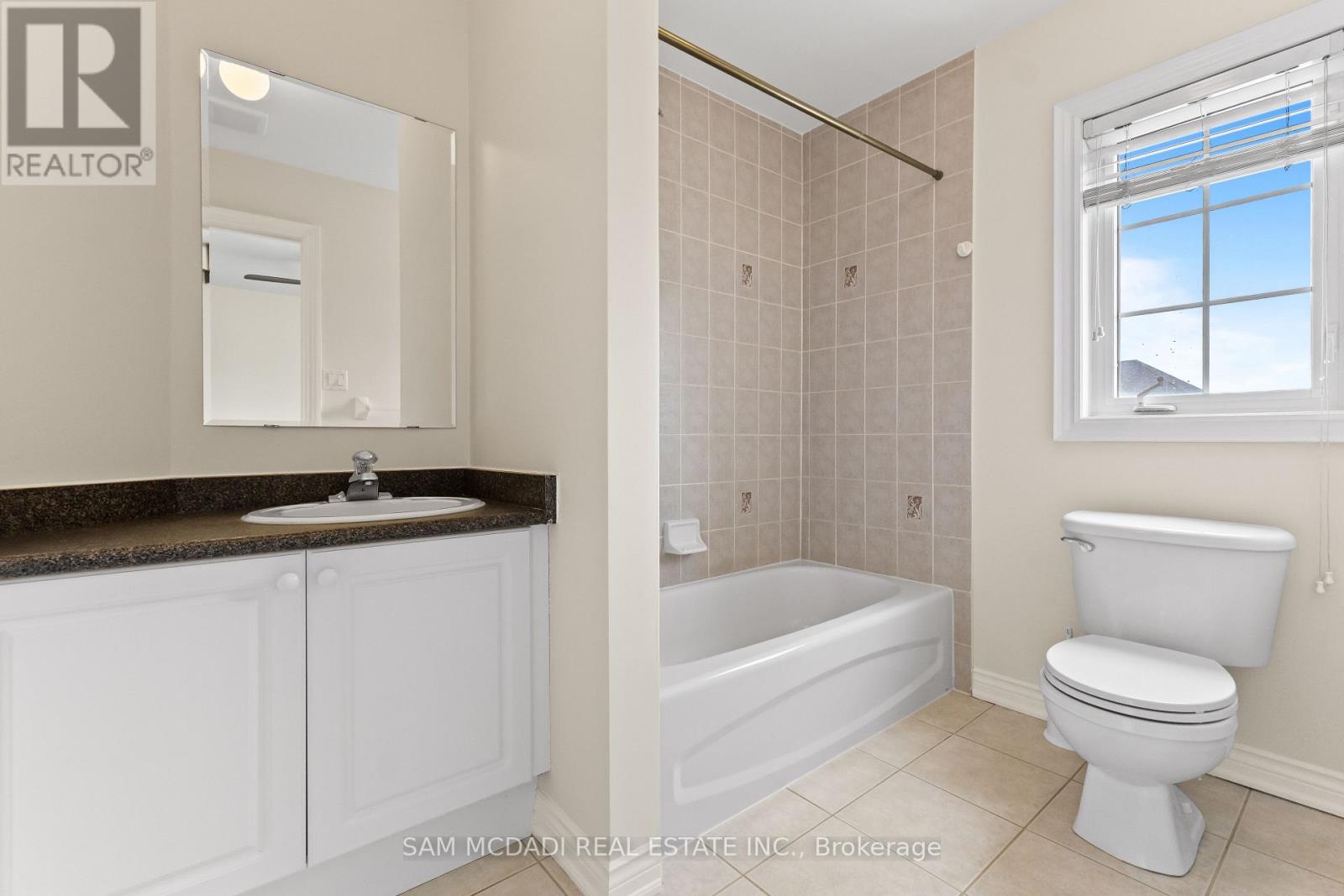 38 Maple Beach Crescent, Brampton, Ontario  L7A 2T8 - Photo 23 - W13162862