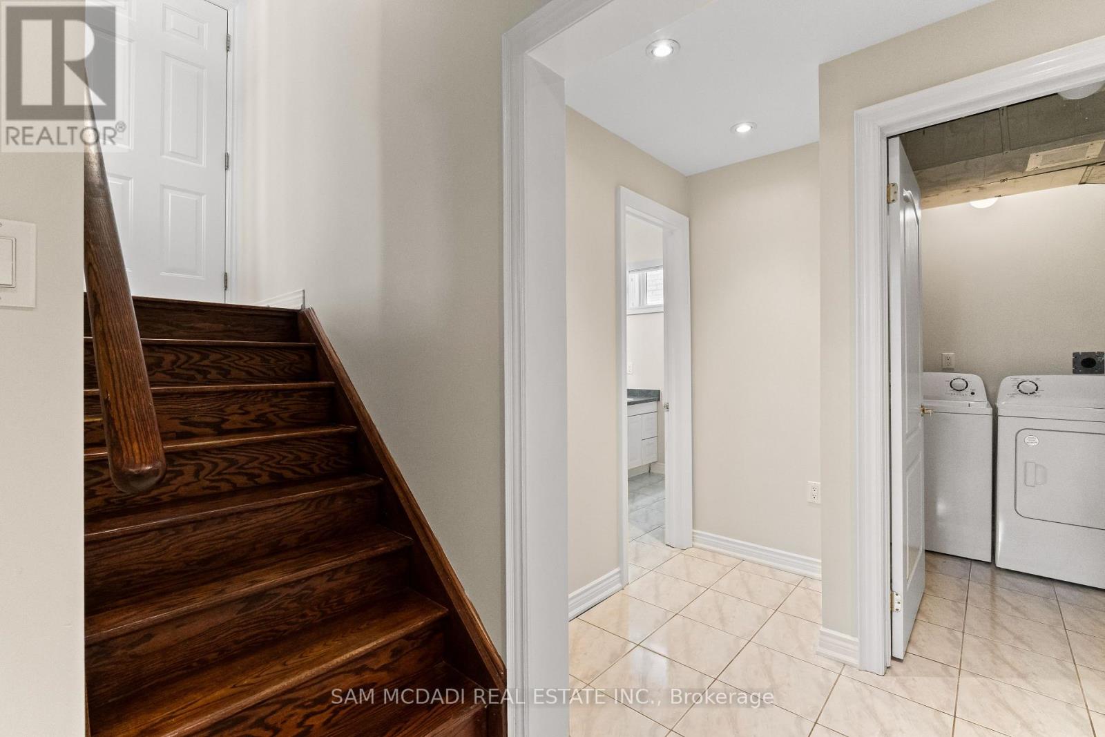 38 Maple Beach Crescent, Brampton, Ontario  L7A 2T8 - Photo 25 - W13162862
