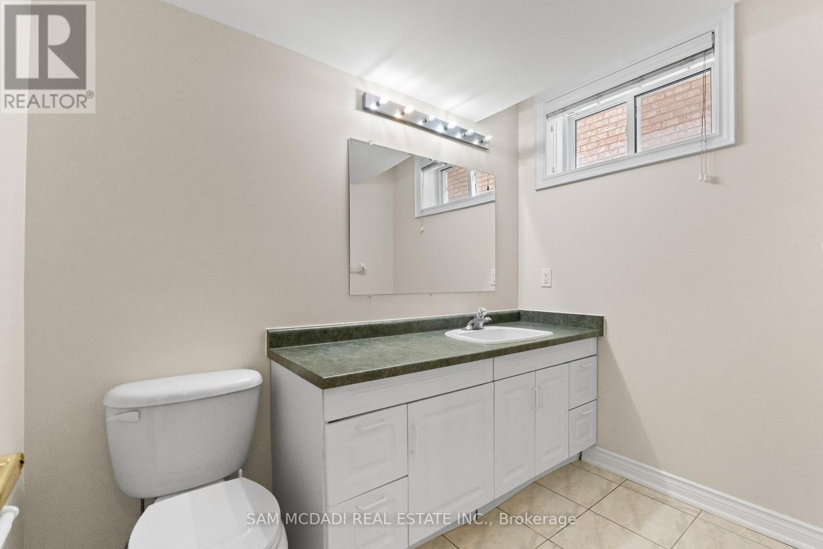 38 Maple Beach Crescent, Brampton, Ontario  L7A 2T8 - Photo 30 - W13162862