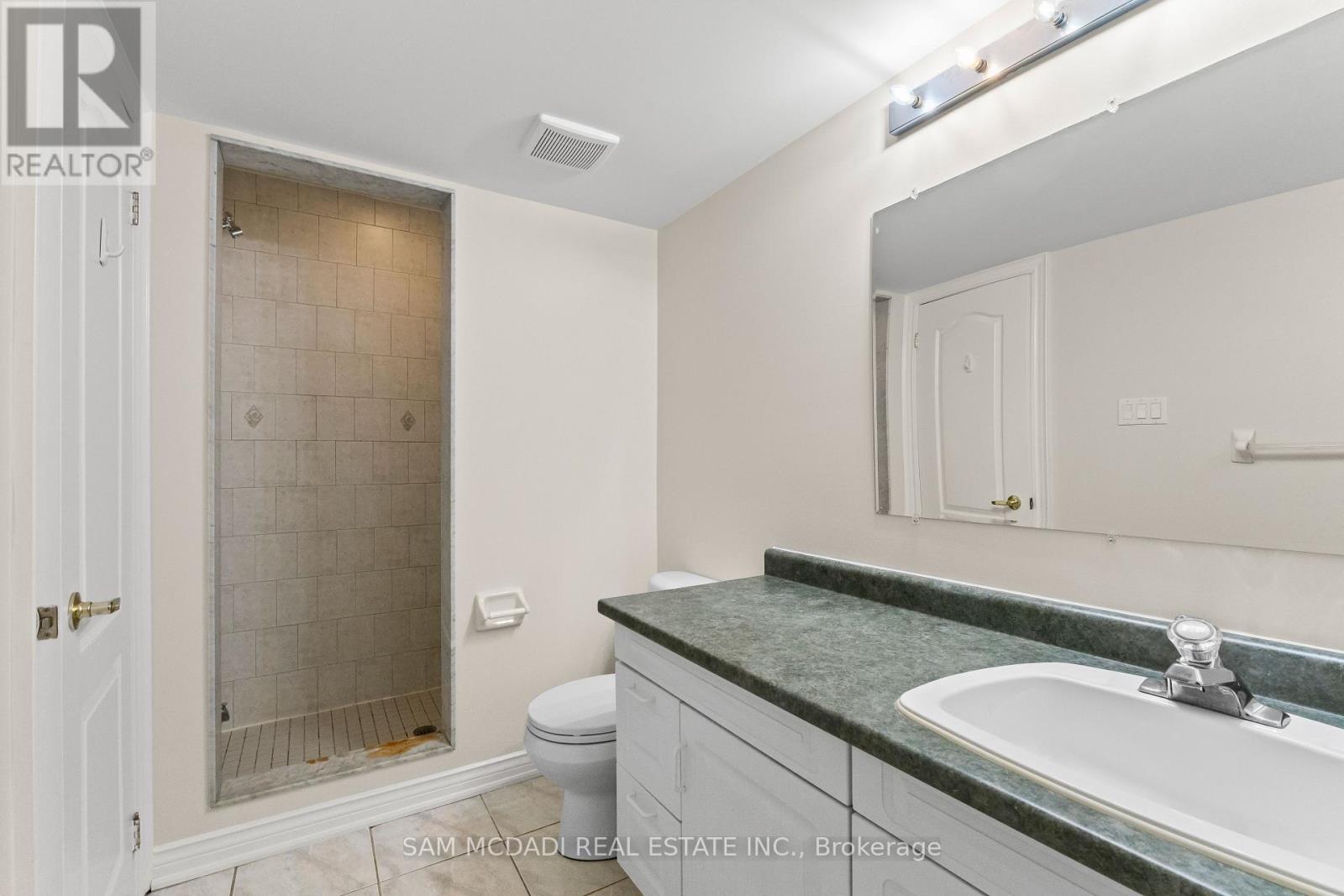 38 Maple Beach Crescent, Brampton, Ontario  L7A 2T8 - Photo 31 - W13162862