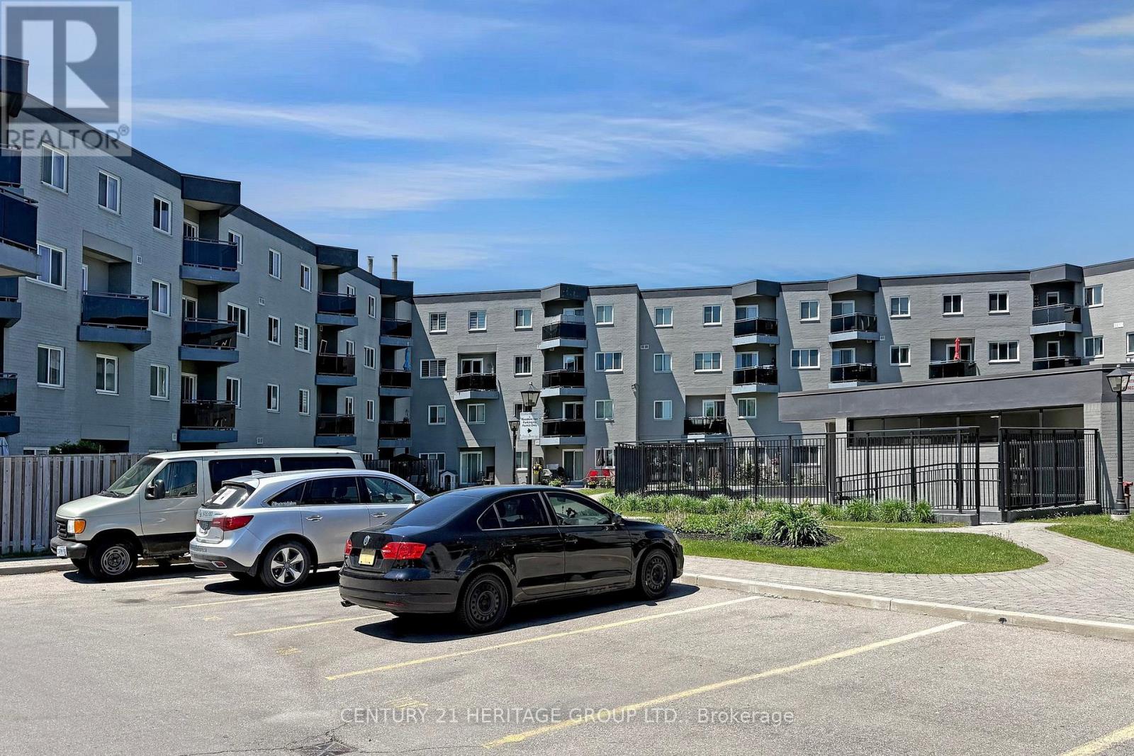 91 - 2001 BONNYMEDE DRIVE, Mississauga, Ontario
