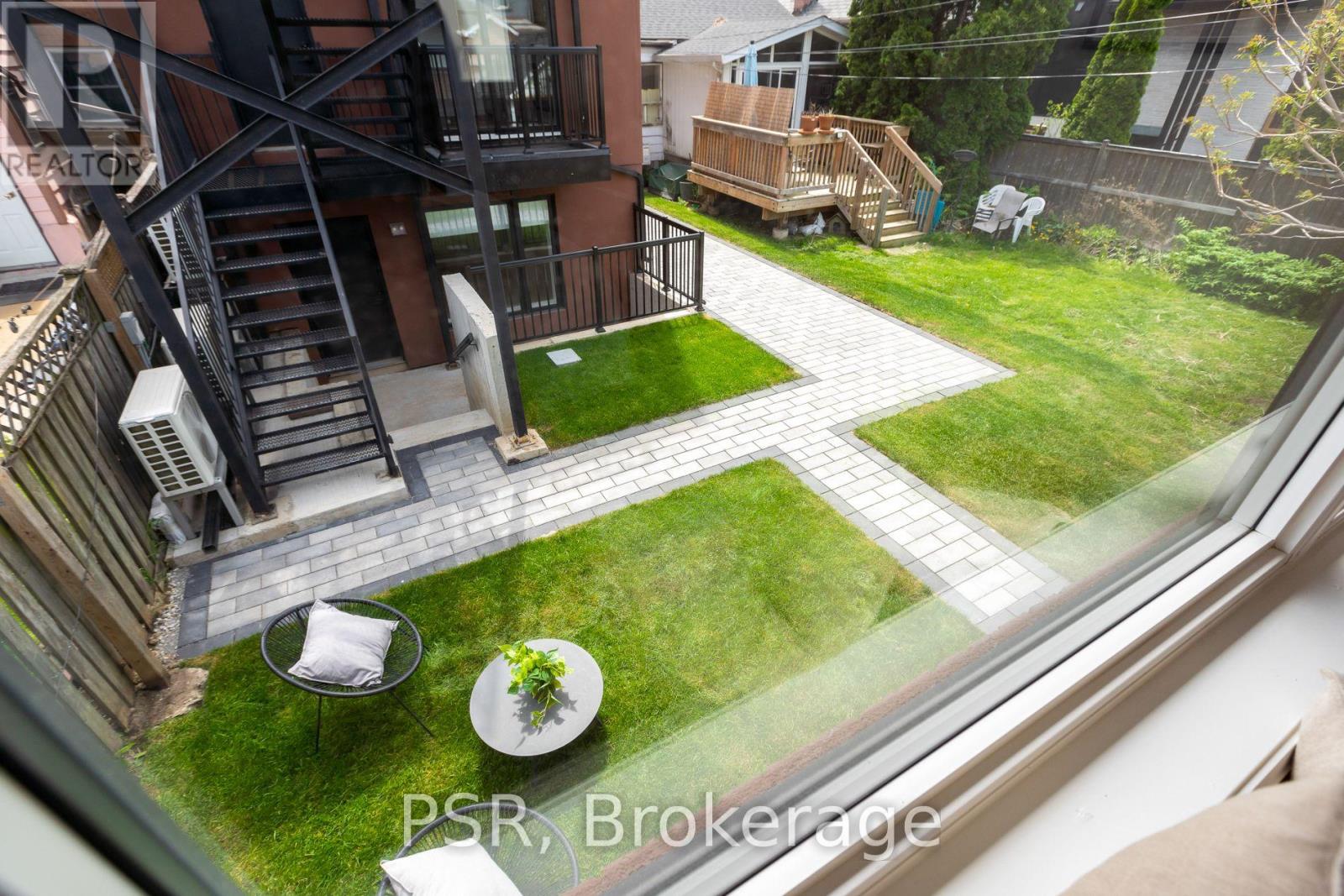 E - 218 Aileen Avenue, Toronto, Ontario  M6M 1G4 - Photo 13 - W13162978