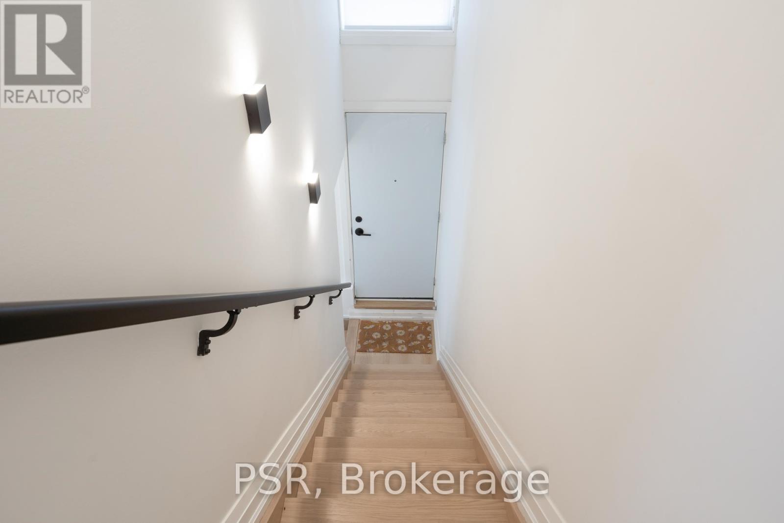 E - 218 Aileen Avenue, Toronto, Ontario  M6M 1G4 - Photo 16 - W13162978