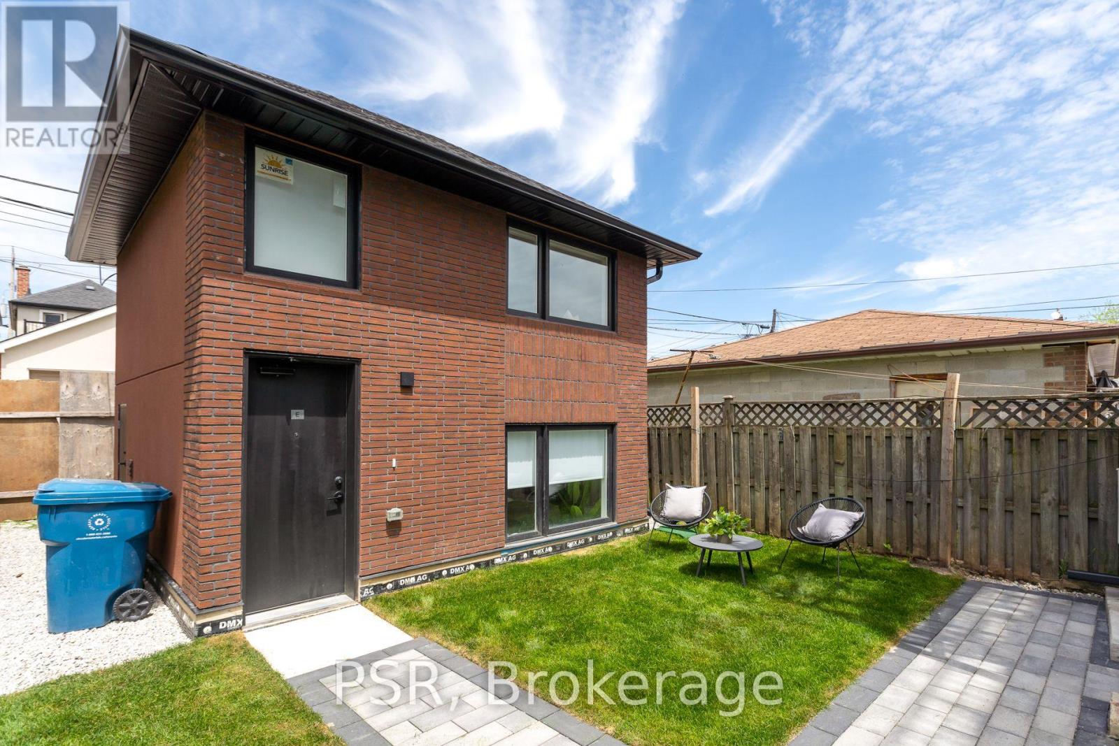 E - 218 Aileen Avenue, Toronto, Ontario  M6M 1G4 - Photo 17 - W13162978