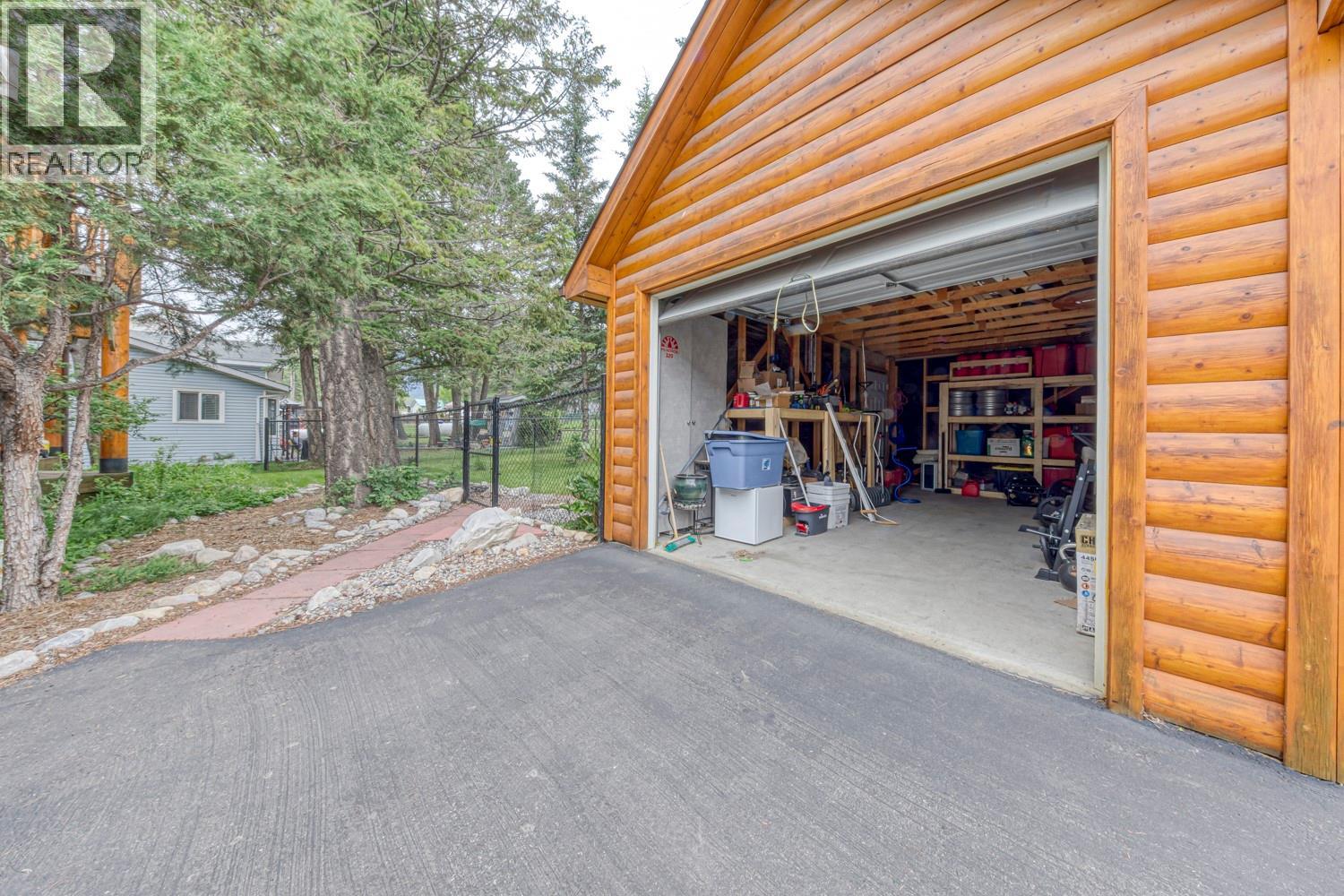 7500 Rivercrest Road, Radium Hot Springs, British Columbia  V0A 1M0 - Photo 33 - 10387345