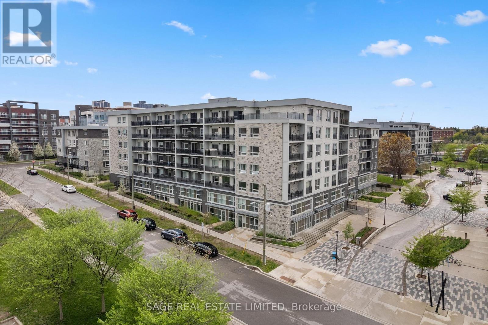 608 - 275b Larch Street, Waterloo, Ontario  N2L 3R2 - Photo 1 - X13162744
