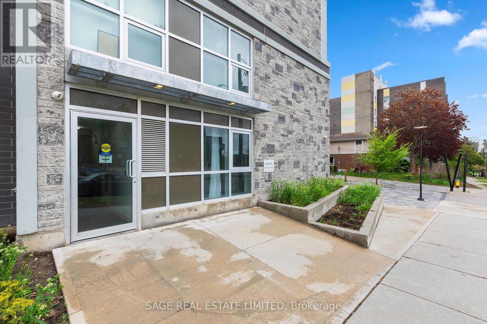 608 - 275b Larch Street, Waterloo, Ontario  N2L 3R2 - Photo 3 - X13162744