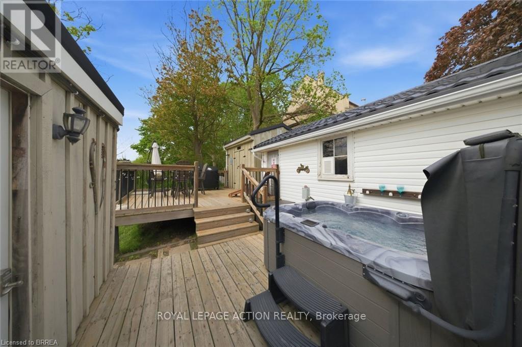 9 Keeton Lane, Brant, Ontario  N3L 1M8 - Photo 28 - X13162812