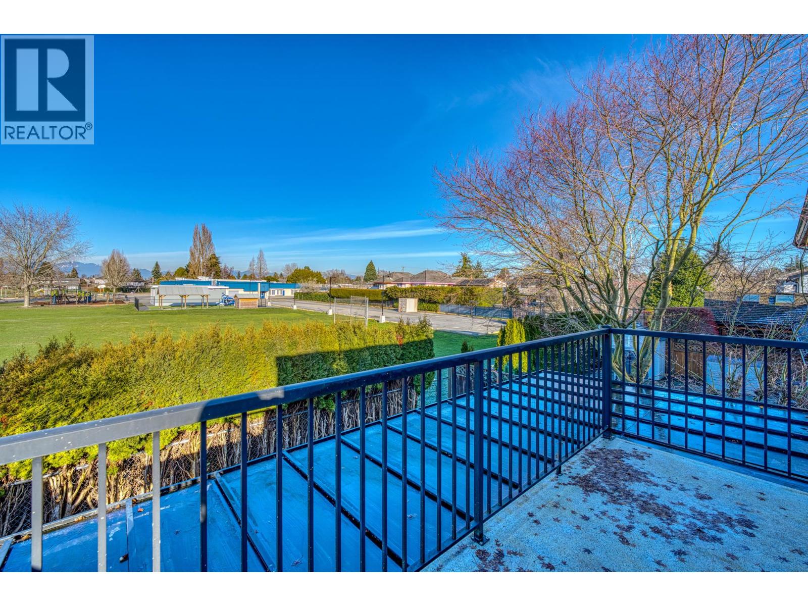 10690 Hollybank Drive, Richmond, British Columbia  V7E 4S5 - Photo 2 - R3125193