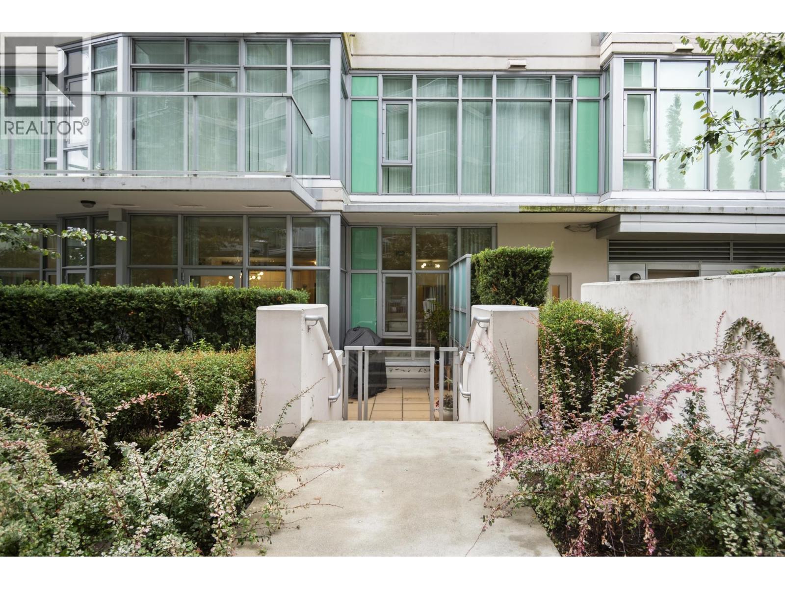 112 185 Victory Ship Way, North Vancouver, British Columbia  V7L 0G2 - Photo 27 - R3126855