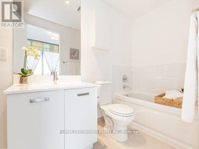 1908 - 832 Bay Street, Toronto, Ontario  M5S 1Z6 - Photo 15 - C13163028