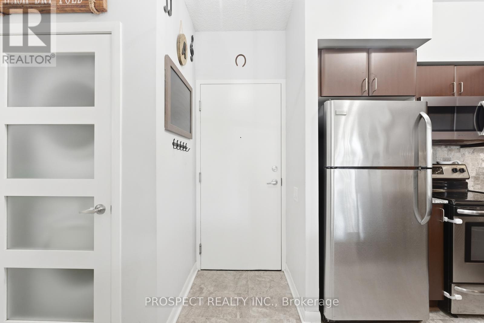 129 - 525 Wilson Avenue, Toronto, Ontario M3H 0A7 - Photo 3 - C13163060