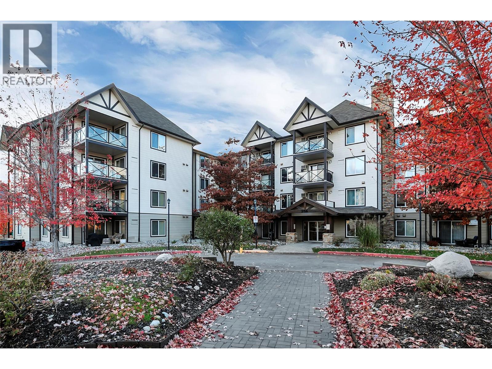 301 - 256 Hastings Avenue, Main North, Penticton photo 3
