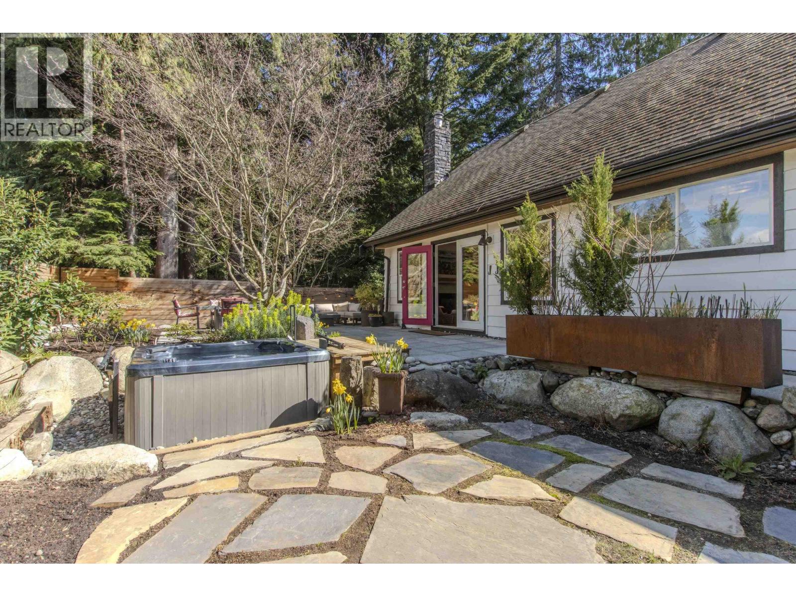 40495 N Highlands Way, Squamish, British Columbia  V0N 1T0 - Photo 4 - R3126845