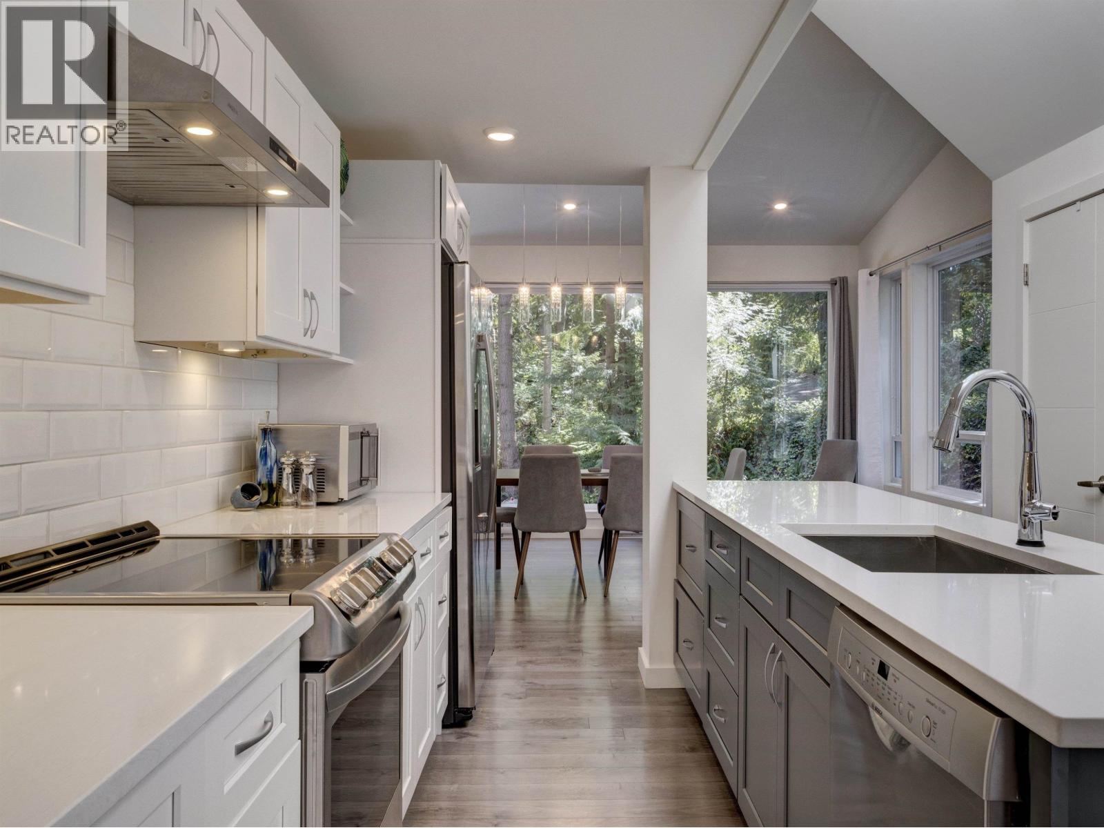 6163-6165 Coracle Drive, Sechelt, British Columbia  V7Z 0C9 - Photo 15 - R3126866