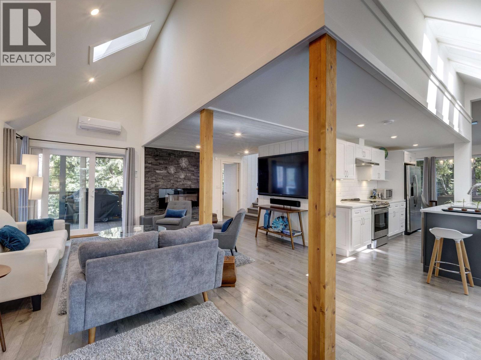 6163-6165 Coracle Drive, Sechelt, British Columbia  V7Z 0C9 - Photo 9 - R3126866