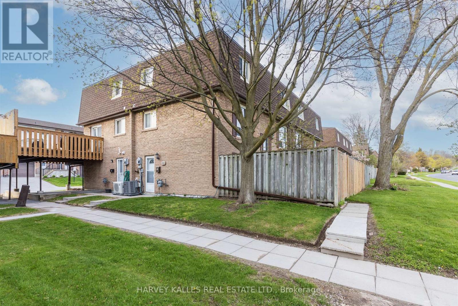 82 - 321 Blackthorn Street, Oshawa, Ontario L1K 1L3 - Photo 1 - E13163090