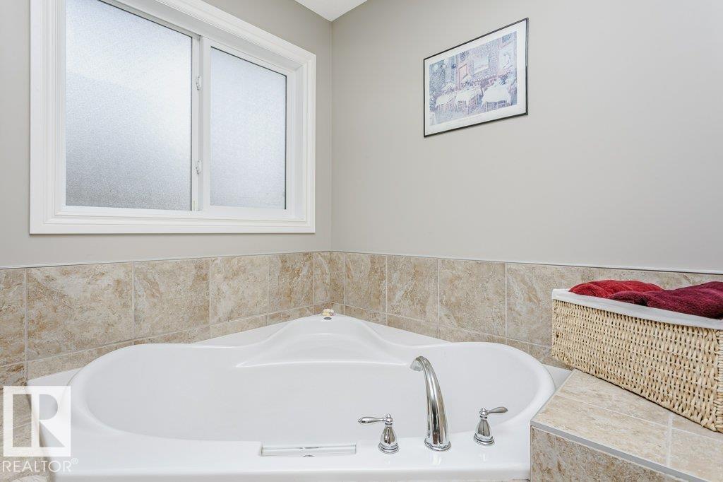 3339 21 Av Nw, Edmonton, Alberta  T6T 0L1 - Photo 43 - E4489413