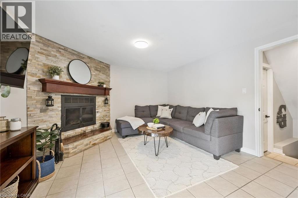 625 Pine Island Crescent, Waterloo, Ontario N2V 1T3 - Photo 9 - 40825803