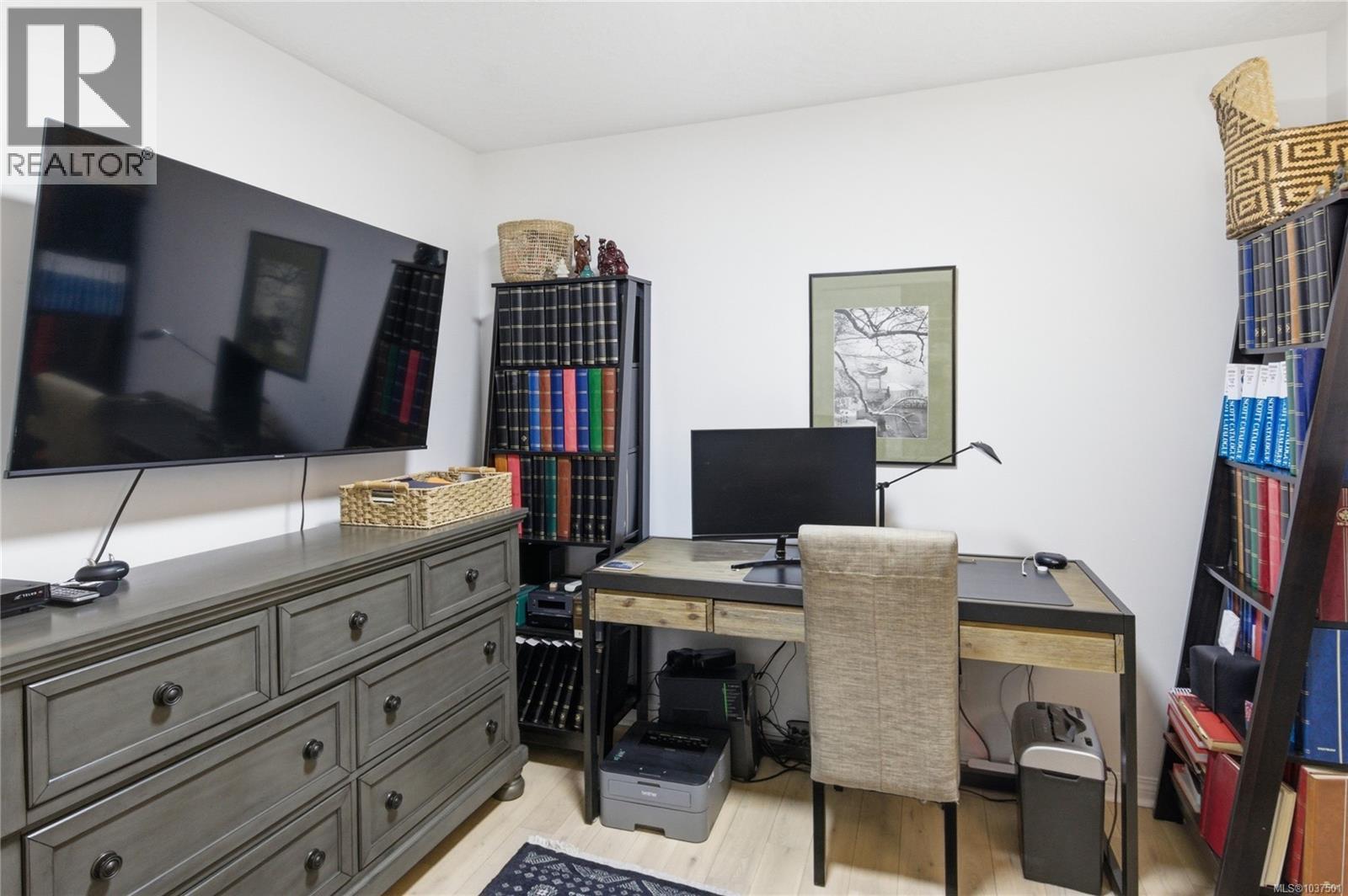 5 1083 Tillicum Rd, Esquimalt, British Columbia  V9A 7L7 - Photo 29 - 1037501