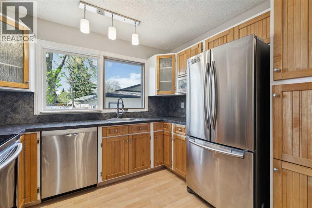 923 Midridge Drive SE, Calgary, Alberta  T2X 1H5 - Photo 17 - A2311485