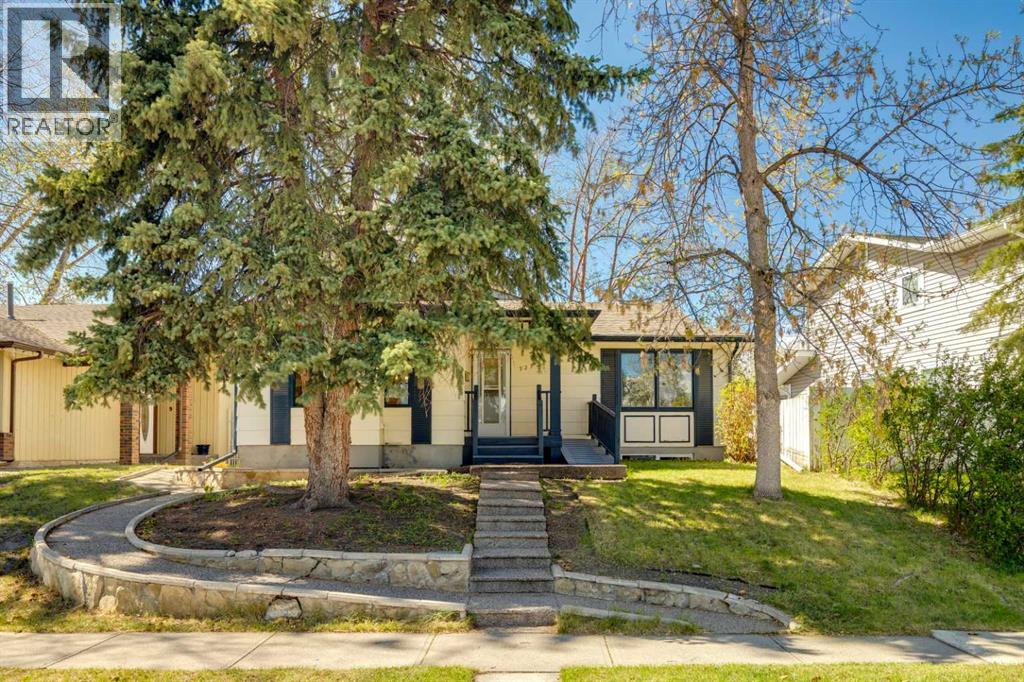 923 Midridge Drive SE, Calgary, Alberta  T2X 1H5 - Photo 3 - A2311485