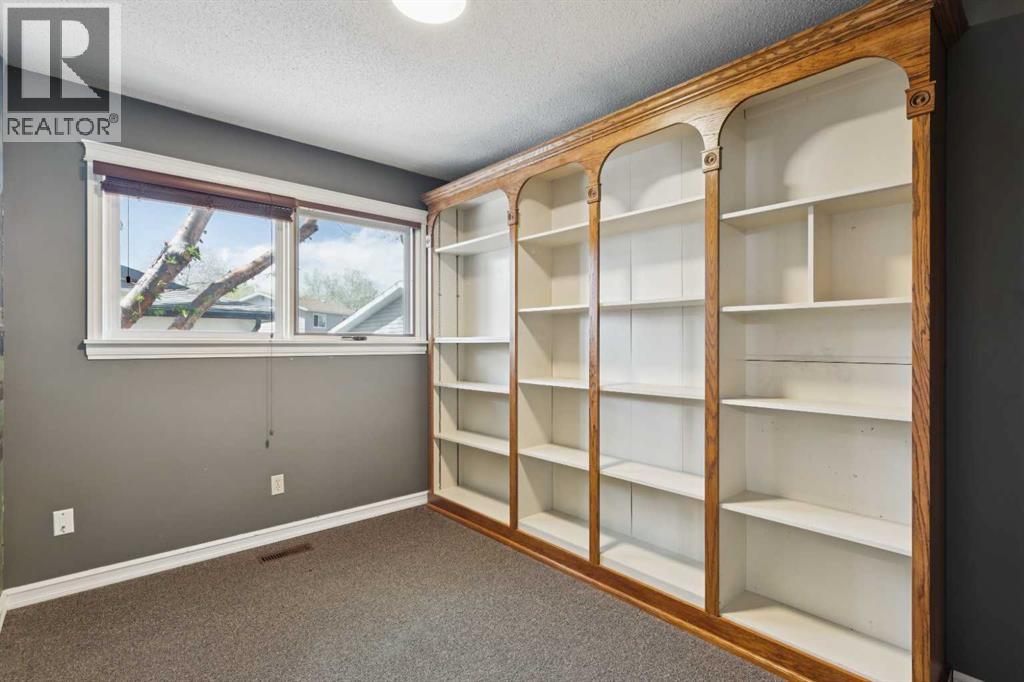 923 Midridge Drive SE, Calgary, Alberta  T2X 1H5 - Photo 23 - A2311485