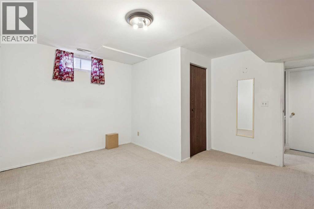 923 Midridge Drive SE, Calgary, Alberta  T2X 1H5 - Photo 27 - A2311485