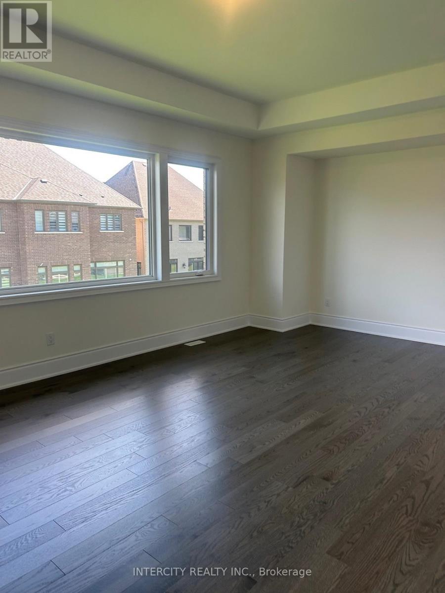 11 Heart Lake Circle, King, Ontario  L7B 1K5 - Photo 4 - N13163024