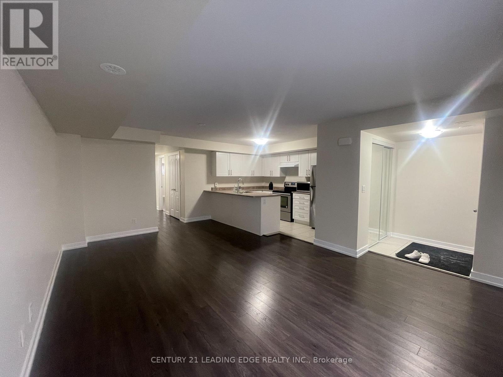 217 - 10 Dunsheath Way, Markham, Ontario  L6B 1N3 - Photo 2 - N13163030